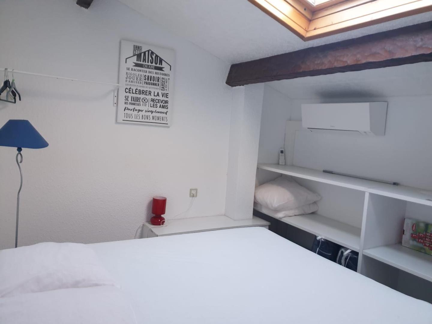 Appartement Climatise A 800M De La Plage Fréjus 外观 照片